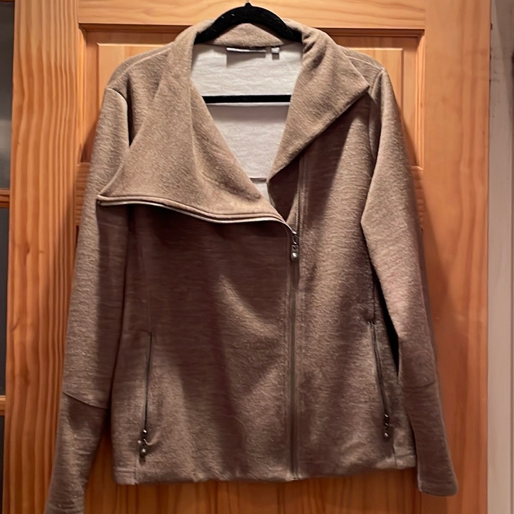 Woman’s Lisa Rinna Collection Size Xl Asymmetrical Zippered Collared Jacket